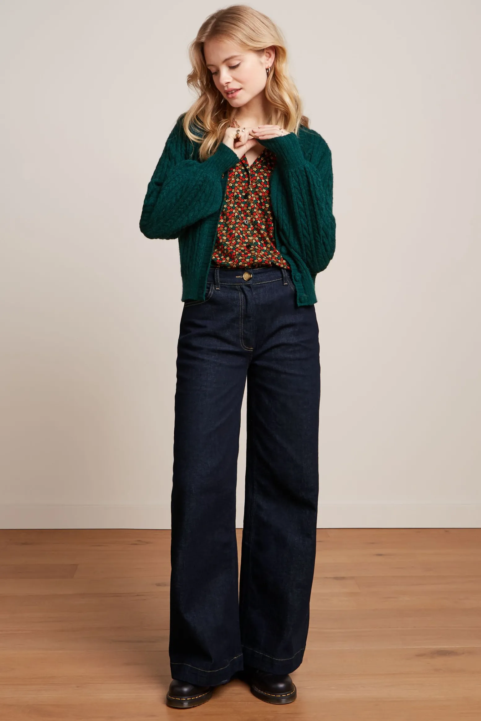 King Louie Vesten|Cardi V Farfalle Pine Green